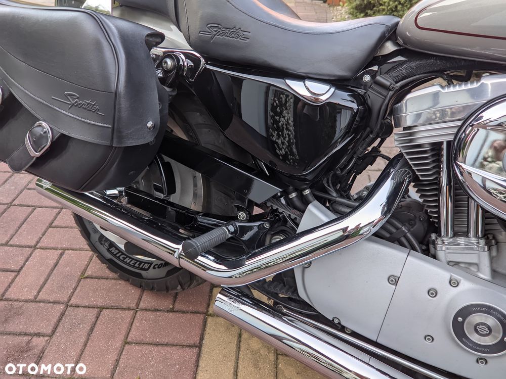 Harley-Davidson Sportster Custom 883C - 8