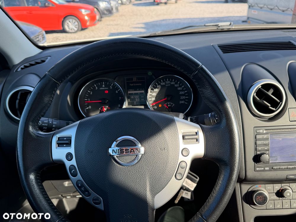 Nissan Qashqai - 16