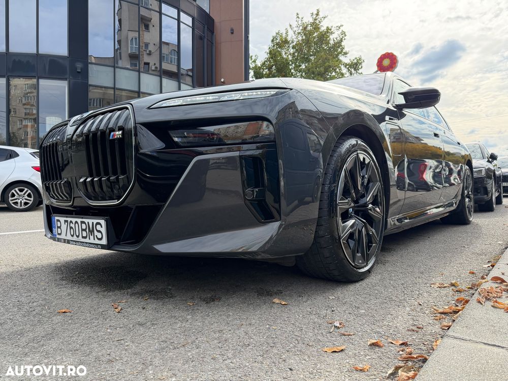 BMW M7 M760e xDrive AT PHEV - 11