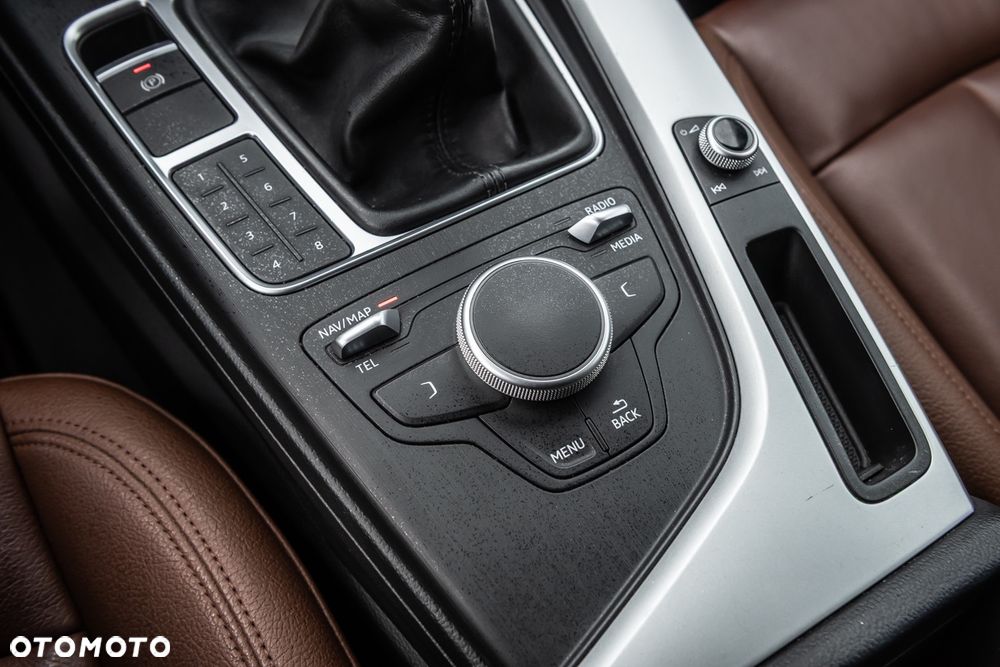 Audi A4 Avant 2.0 TDI ultra - 13