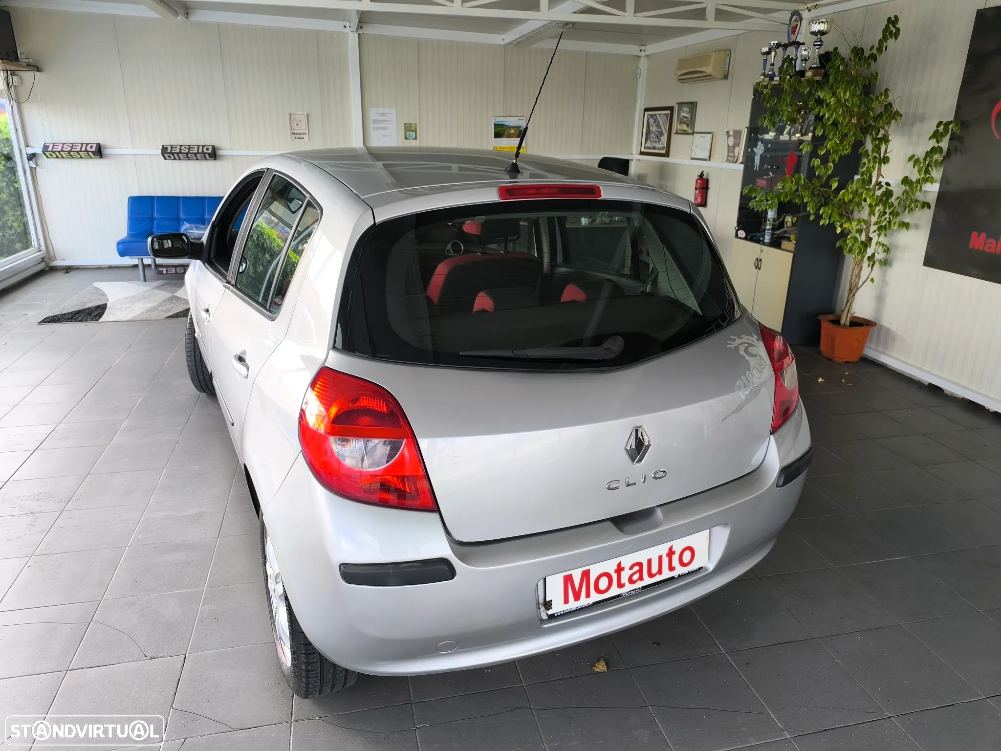 Renault Clio - 6