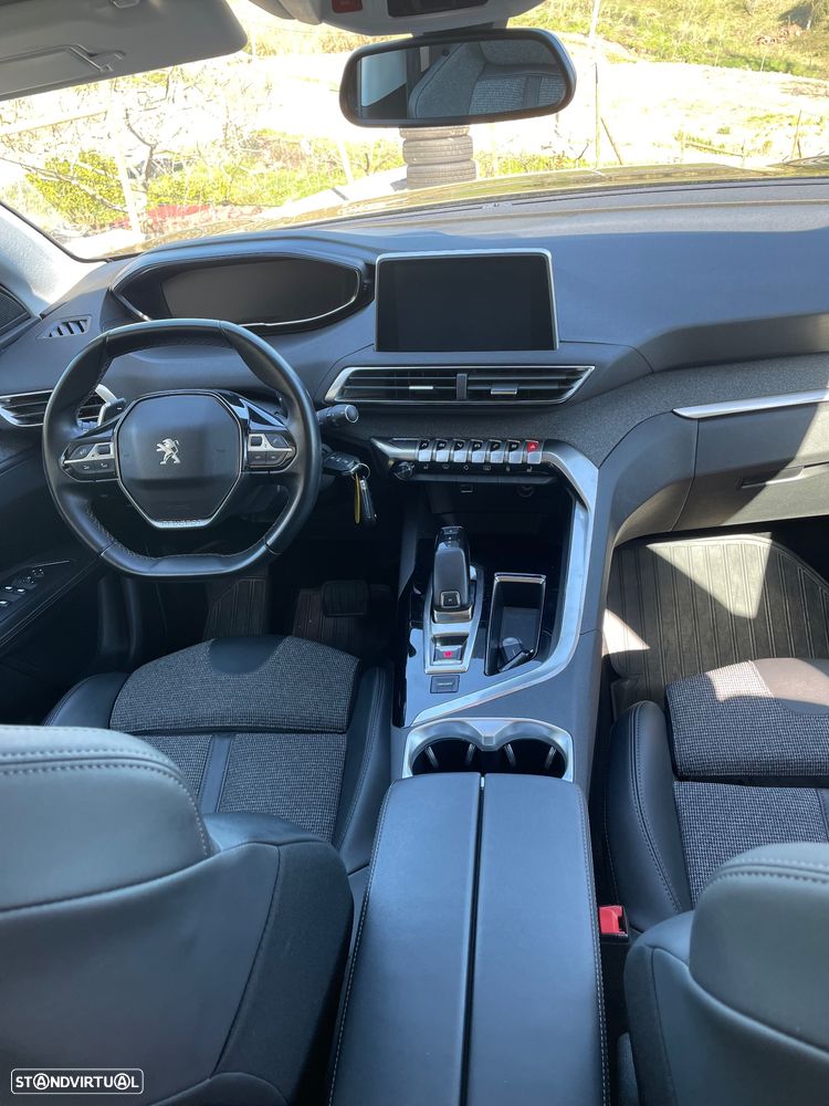 Peugeot 3008 1.5 BlueHDi Allure Pack EAT8 - 11