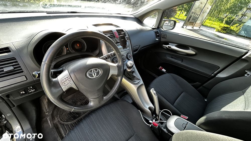 Toyota Auris 2.0 D-4D Luna - 6