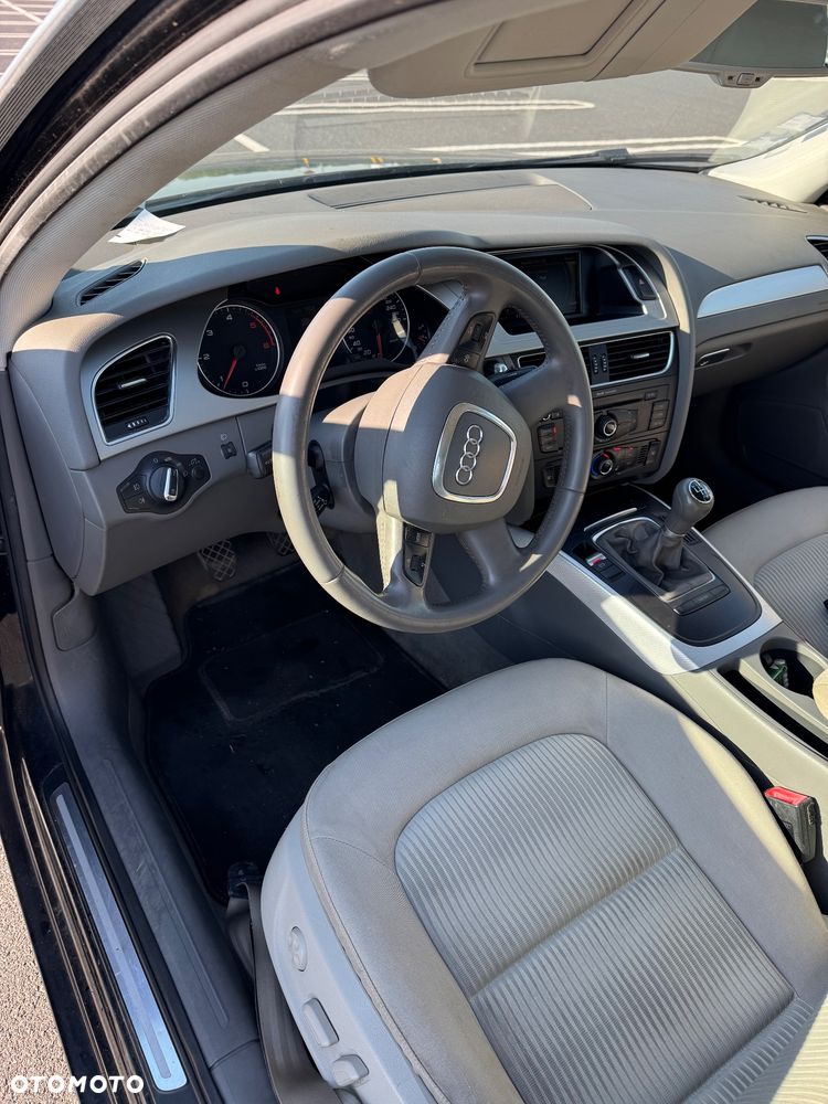Audi A4 Avant 2.0 TDI DPF Ambition - 13