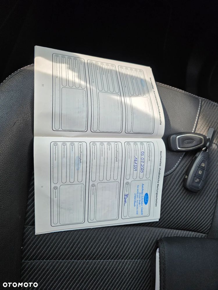 Ford Kuga 2.0 TDCi 2x4 Titanium - 39