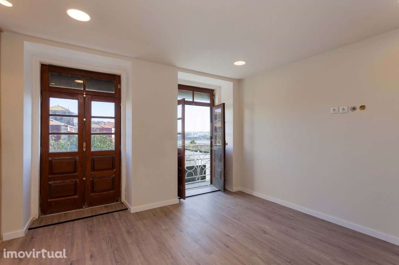 T1 com Espaço Exterior no Bonfim e Vista Douro – 2º Piso | Ideal para - Grande imagem: 5/19