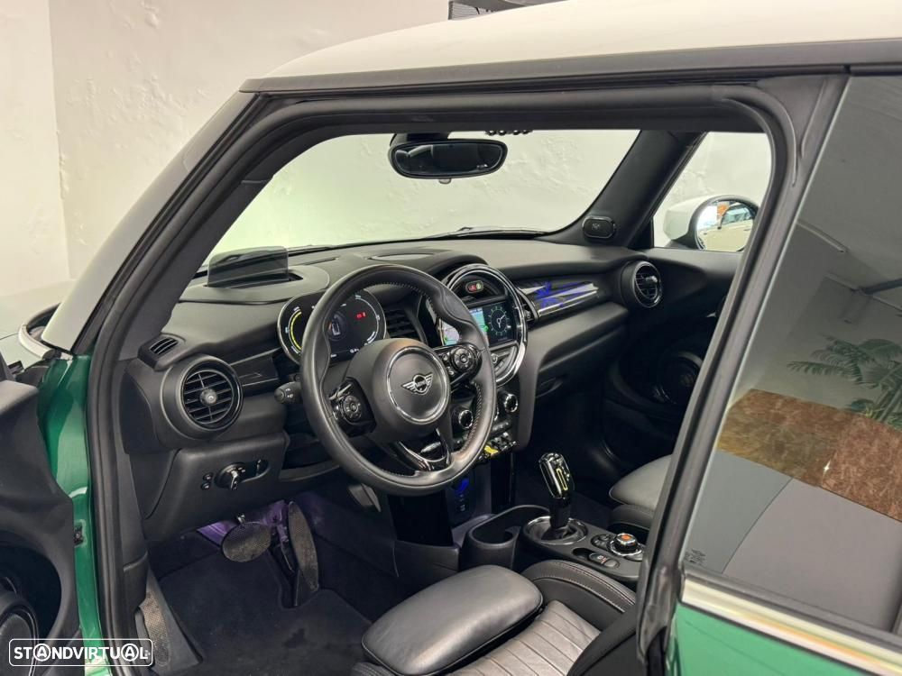 MINI 3 Portas Cooper SE Premium Essential - 27