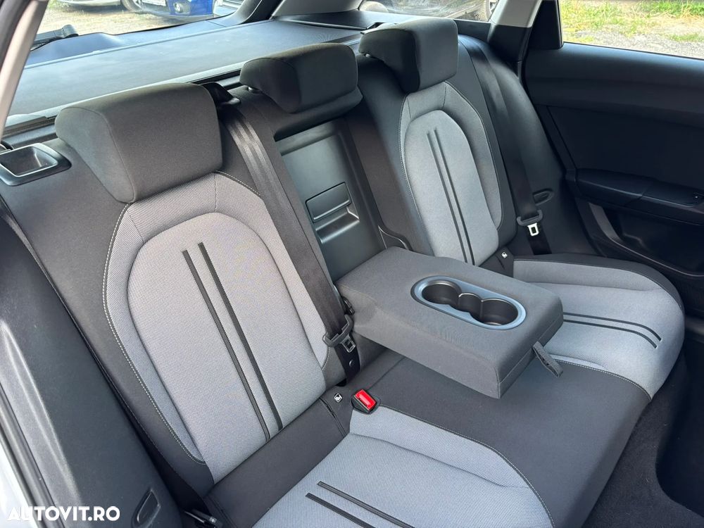 Seat Leon Sportstourer 2.0 TDI DSG Style Edition - 23