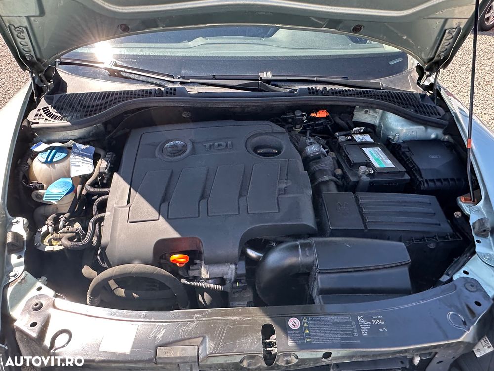 Skoda Octavia 1.6 TDI DPF IMPULS EDITION - 8