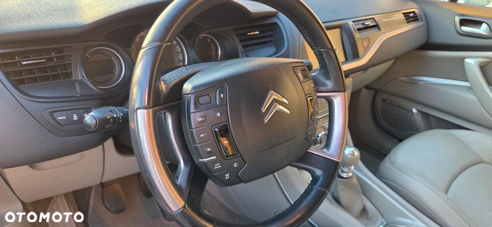 Citroën C5 2.0 HDi Exclusive - 19