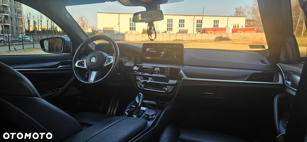 BMW Seria 5 520d xDrive M Sport sport - 10