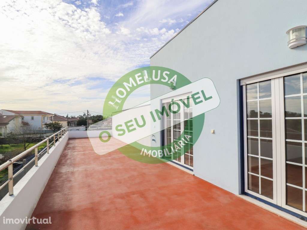 Moradia T3 + Espaço comercial - Grande imagem: 2/33