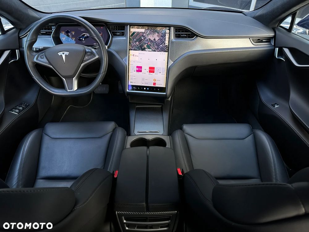 Tesla Model S - 34