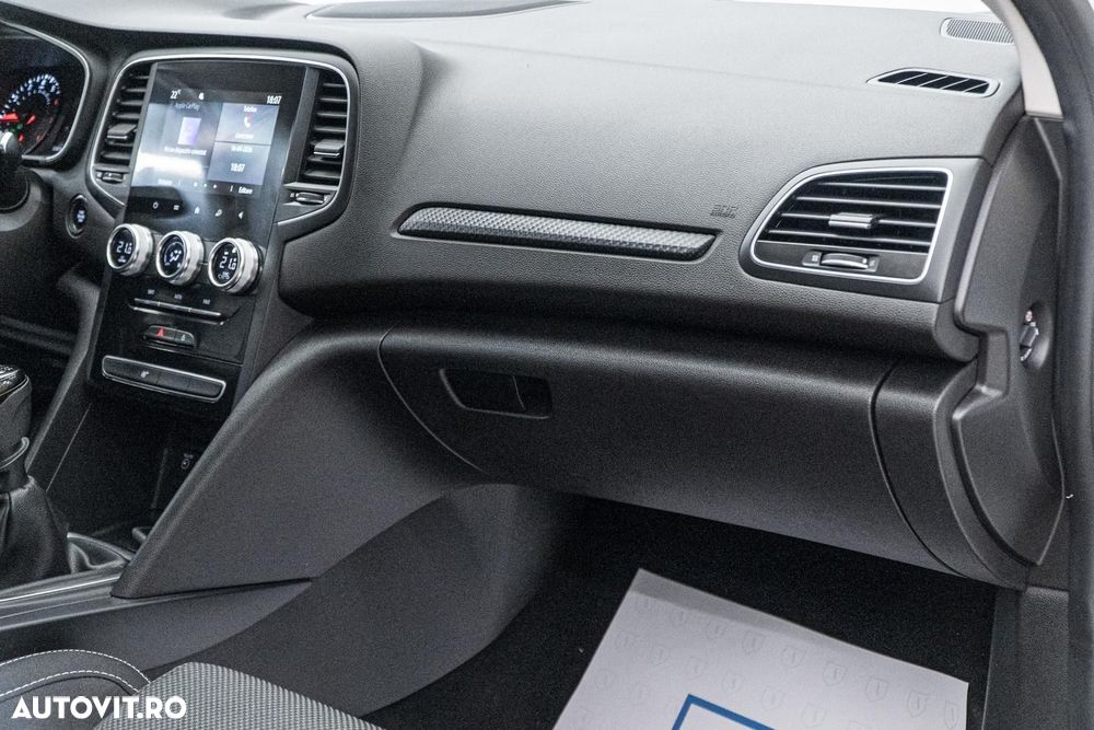 Renault Megane TCe GPF Intens - 33