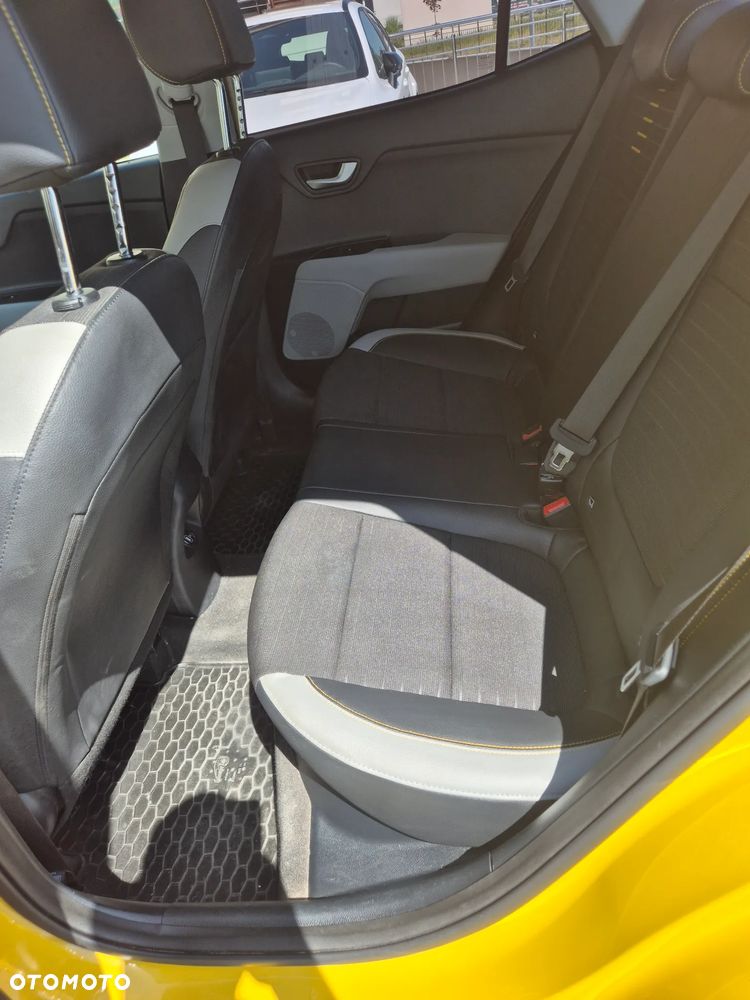 Kia Stonic - 4