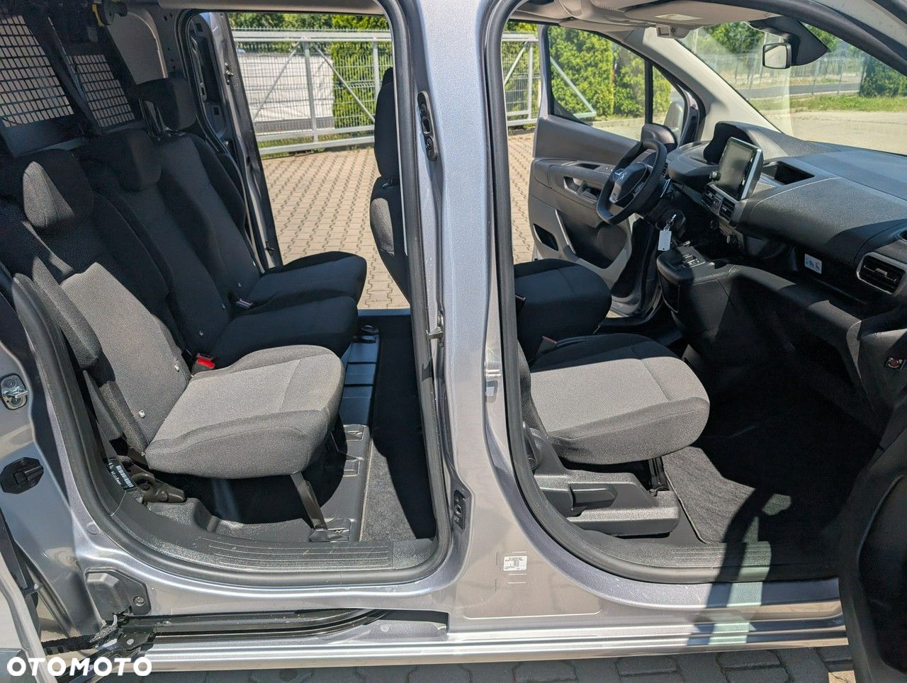 Peugeot Partner - 13