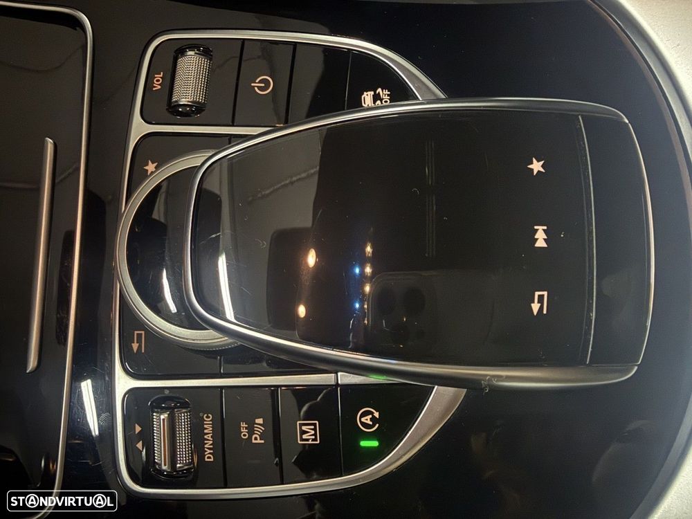 Mercedes-Benz GLC 250 d Coupe 4Matic 9G-TRONIC AMG Line - 23