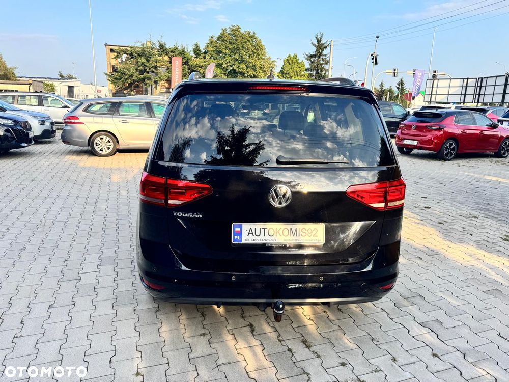 Volkswagen Touran - 6