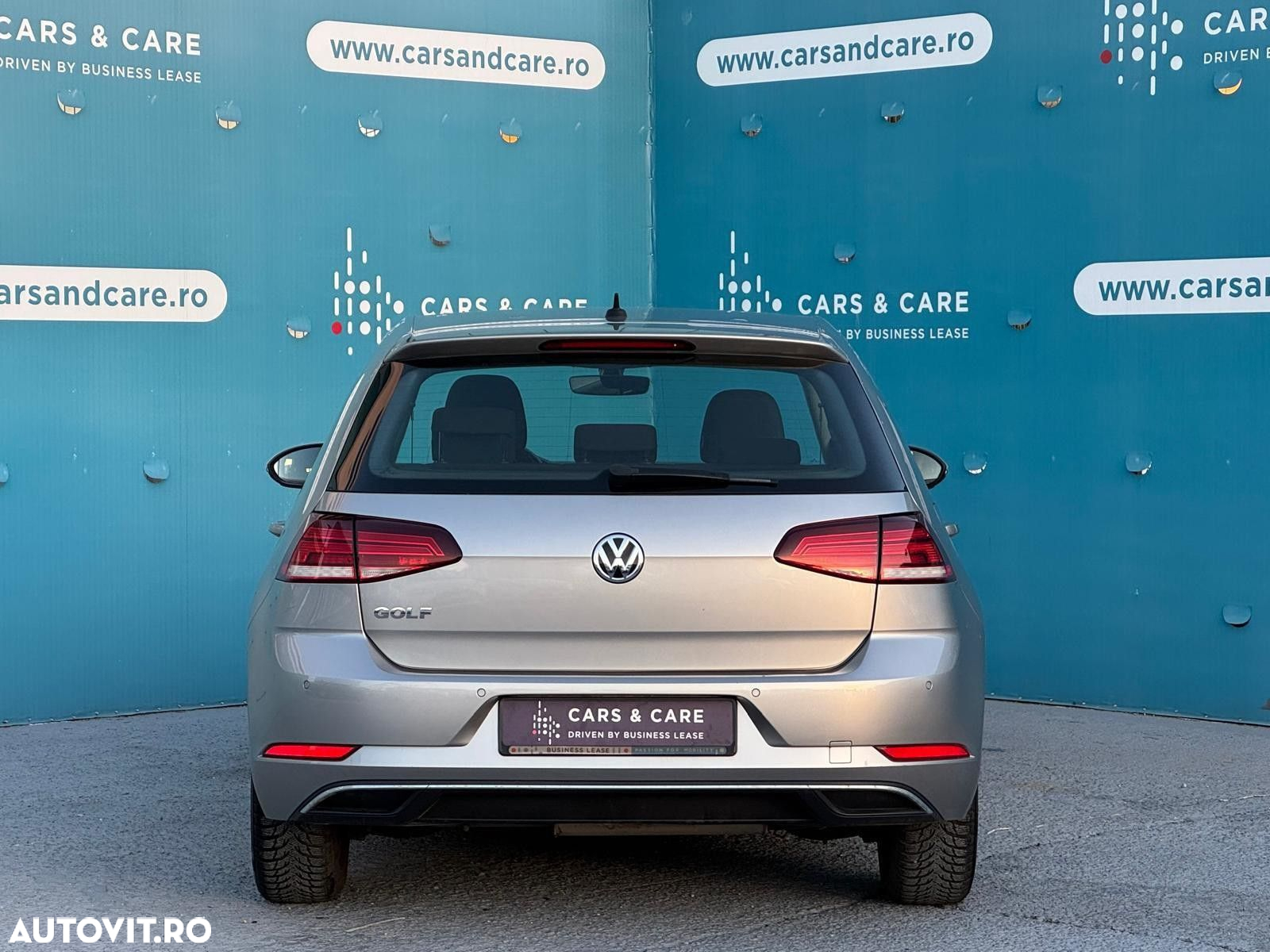 Volkswagen Golf - 5