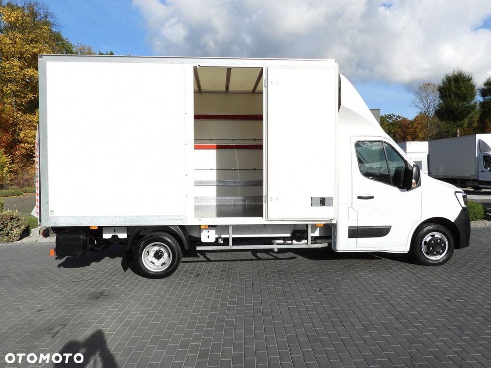 Renault MASTER KONTENER WINDA 8 PALET TEMPOMAT LEDY BLIŹNIACZE KOŁA KLIMATYZACJA  145KM - 9