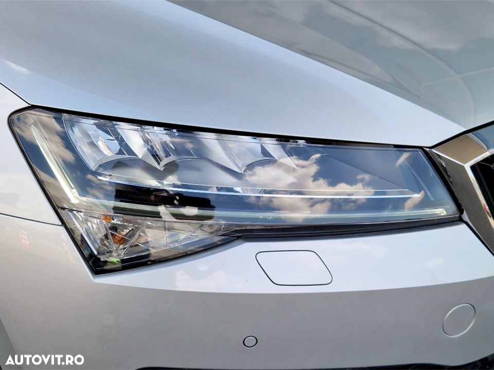 Skoda Superb 2.0 TDI DSG Style - 10