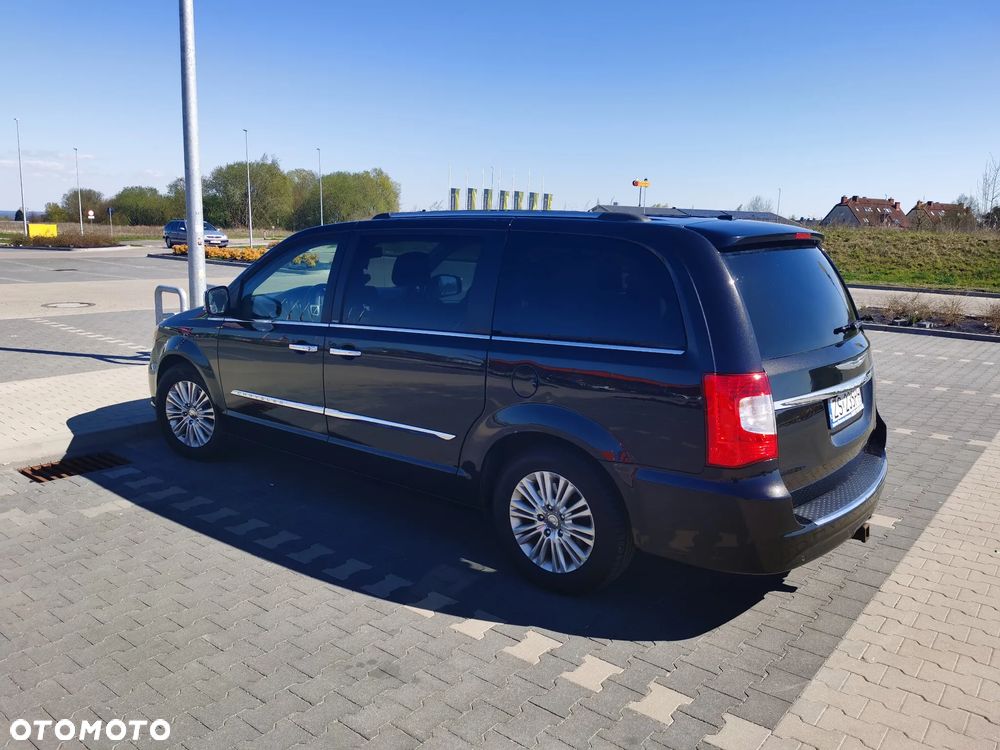 Chrysler Town & Country 3.6 Limited - 2