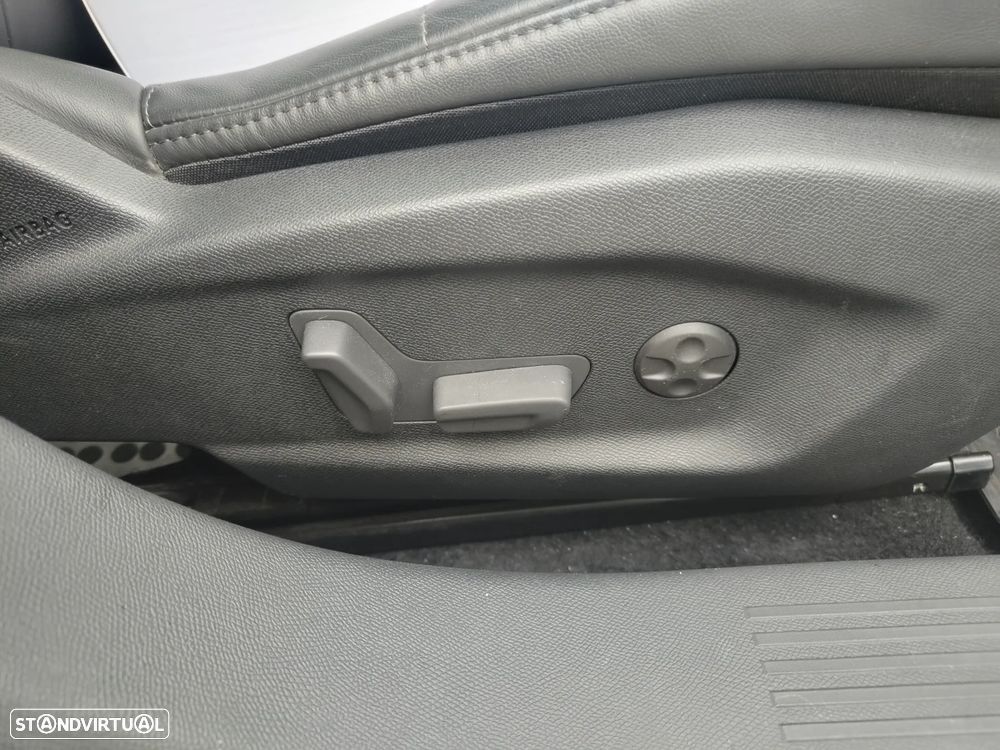 Citroën C5 X 1.6 Hybrid Shine Pack e-EAT8 - 16