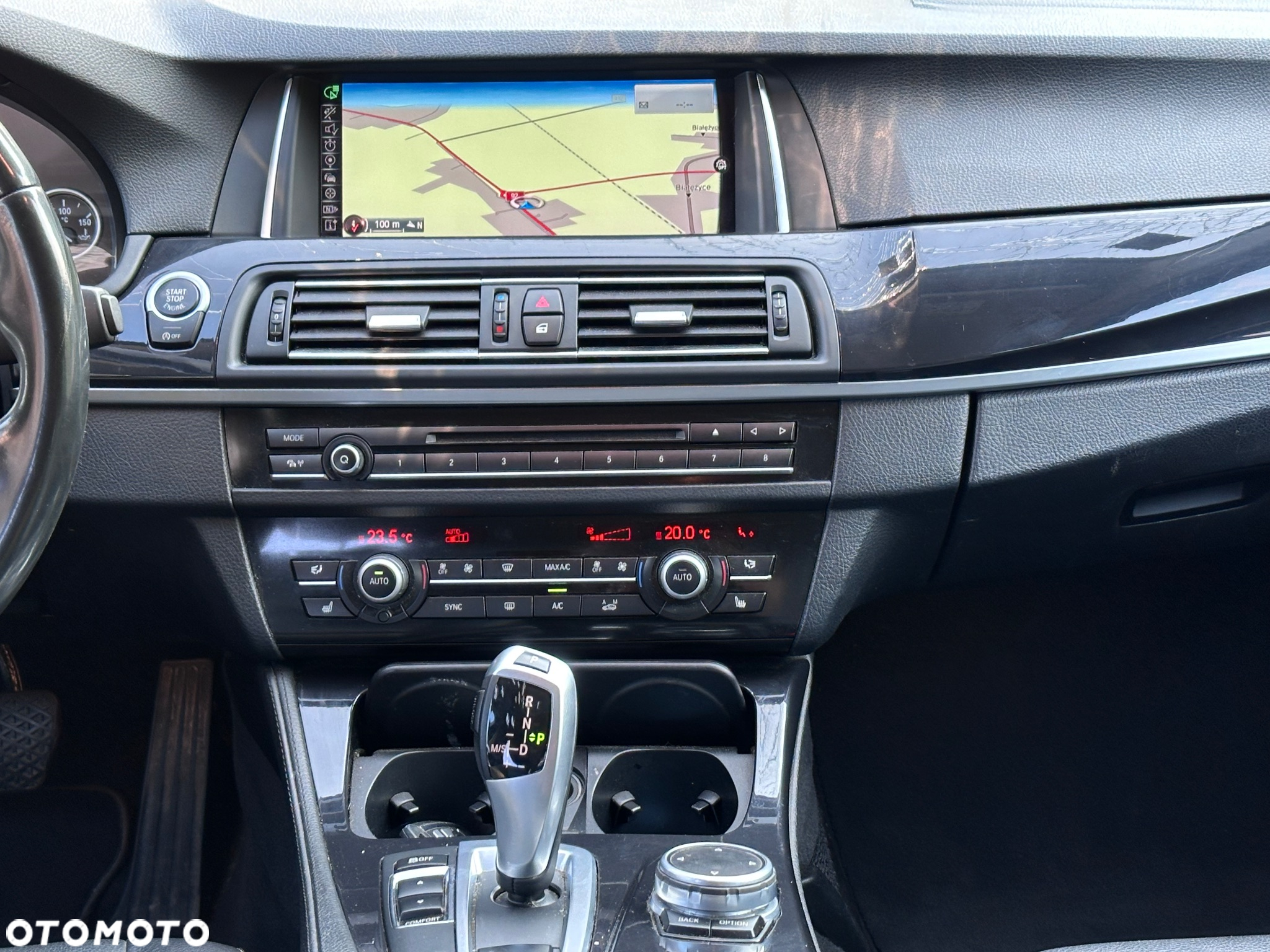 BMW Seria 5 520d Touring Luxury Line - 13