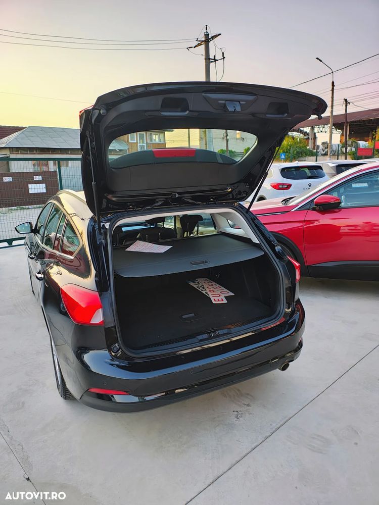 Ford Focus Turnier 1.5 EcoBlue Start-Stopp-System COOL&CONNECT DESIGN - 13