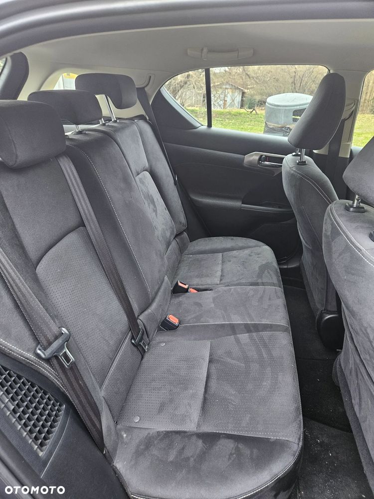 Lexus CT 200h Business Edition - 12