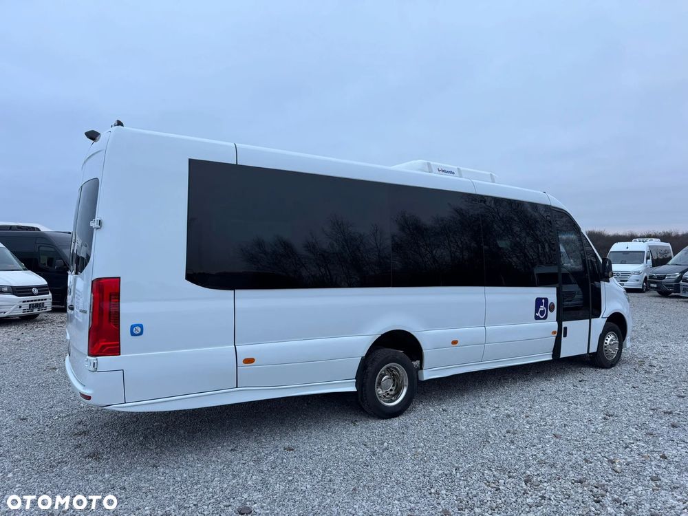 Mercedes-Benz Sprinter 519 - 4