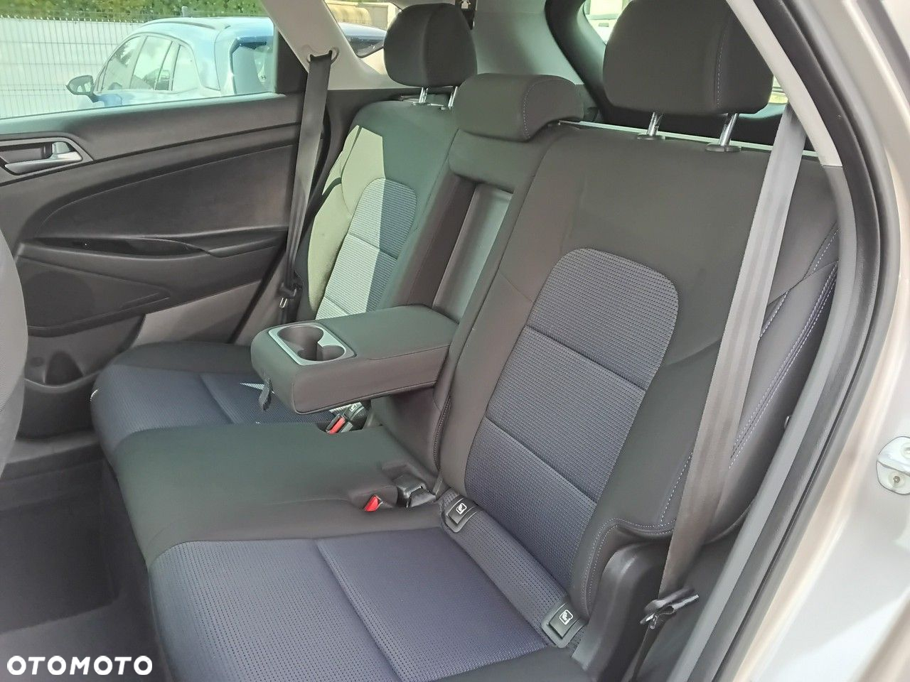 Hyundai Tucson blue 1.6 GDi 2WD Intro Edition - 13