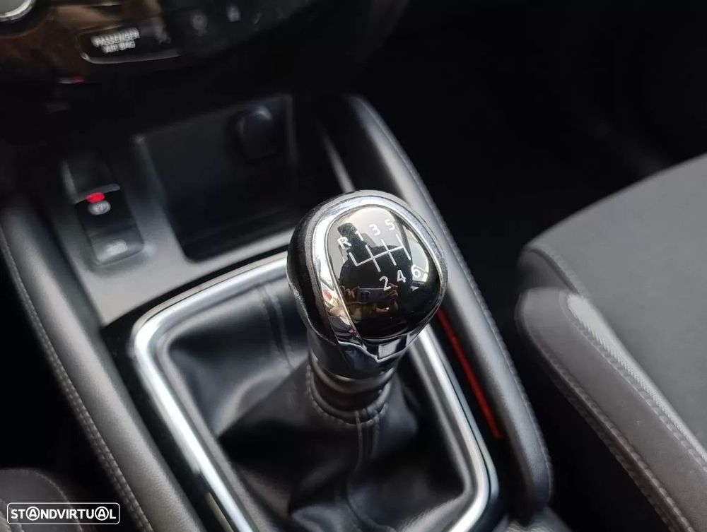 Nissan Qashqai 1.5 dCi N-Connecta J18 - 10