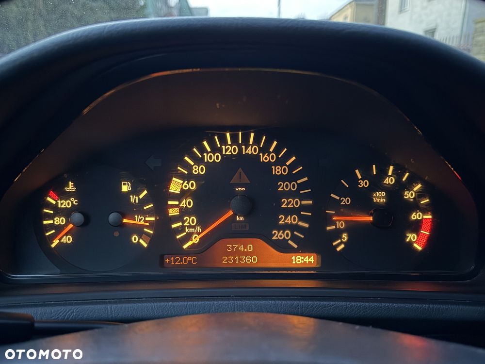 Mercedes-Benz CLK - 14