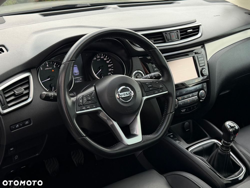 Nissan Qashqai 1.6 DIG-T Tekna+ - 29