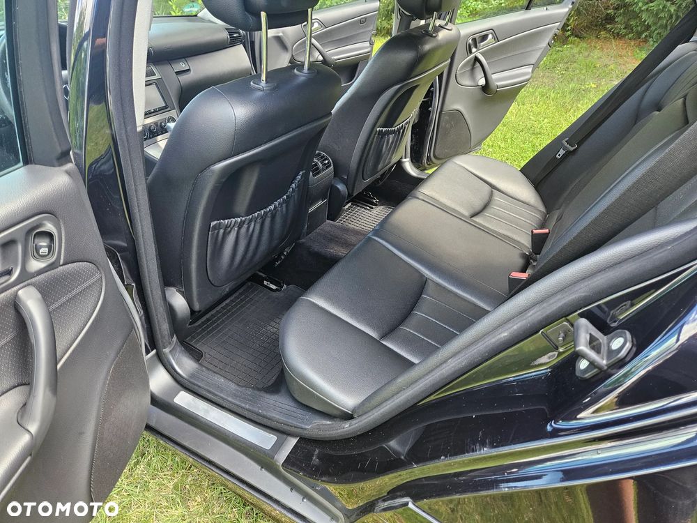 Mercedes-Benz Klasa C 200 Kompressor Automatik Elegance Sport Edition - 6