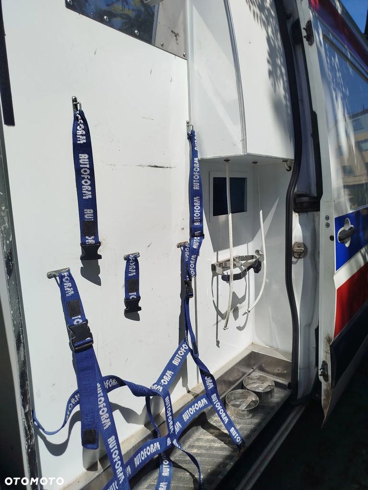 Mercedes-Benz Sprinter - 5