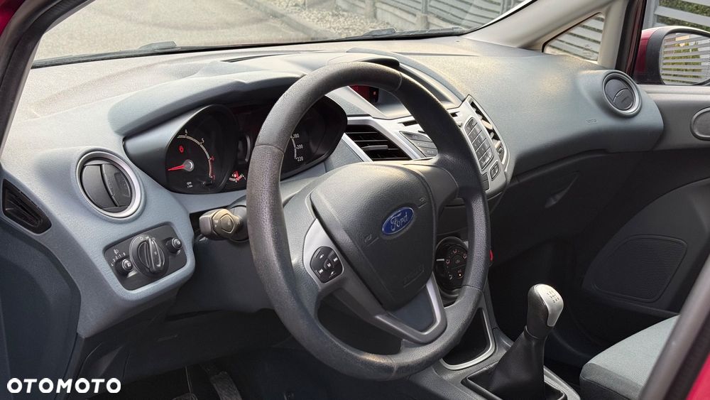 Ford Fiesta - 11
