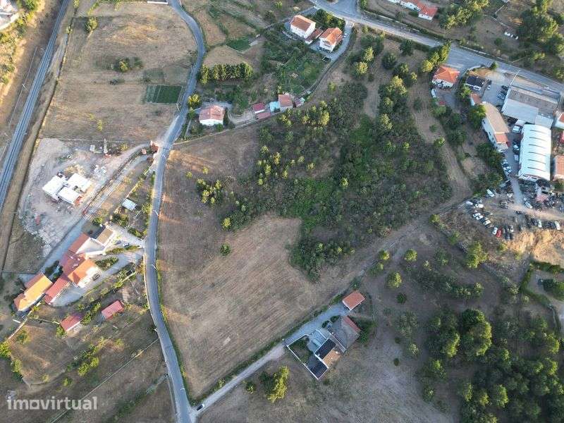 Terreno urbano à venda na Rua da Fábrica, 22.000 m² - Grande imagem: 3/6
