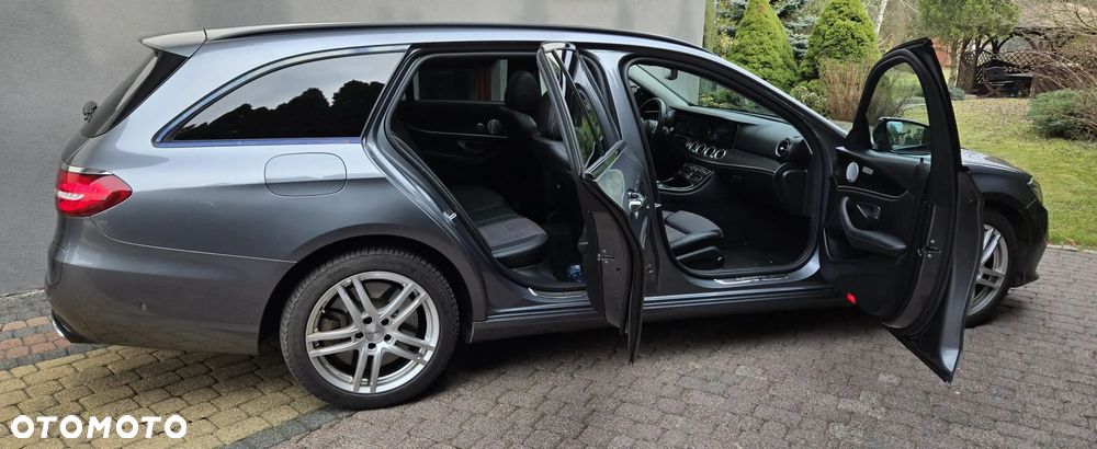 Mercedes-Benz Klasa E 220 d 9G-TRONIC - 22