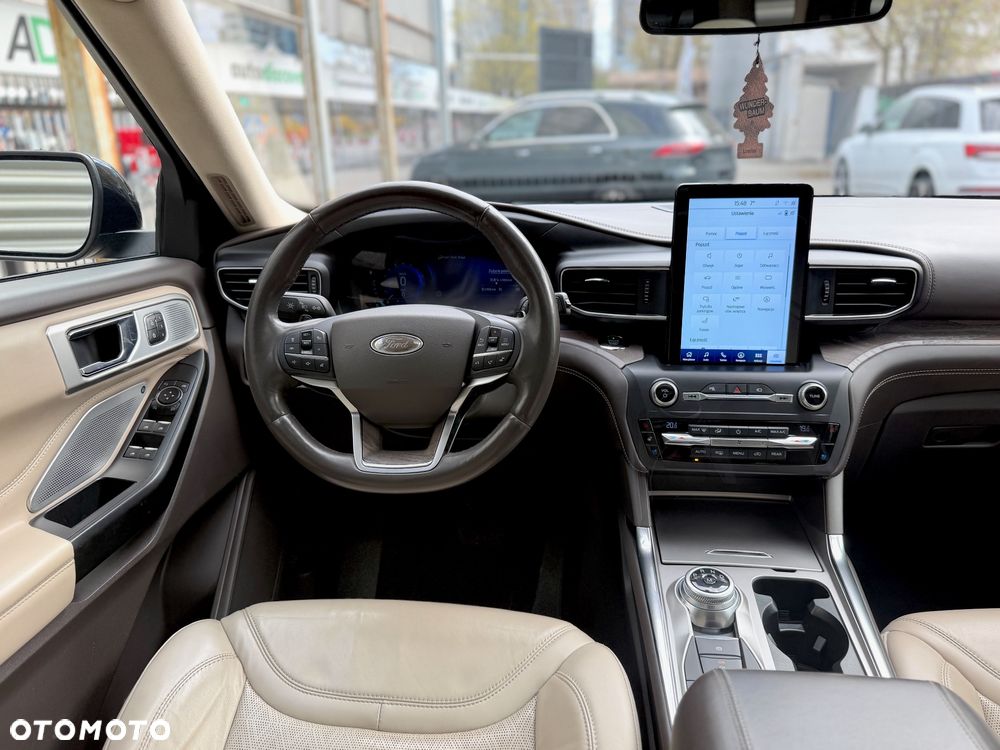 Ford Explorer EcoBoost Plug-in Hybrid ST-LINE - 26