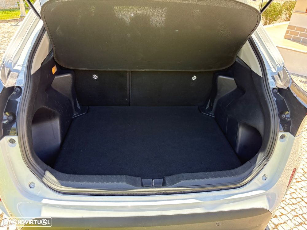 Toyota Yaris Cross 1.5 HDF Comfort Plus - 19