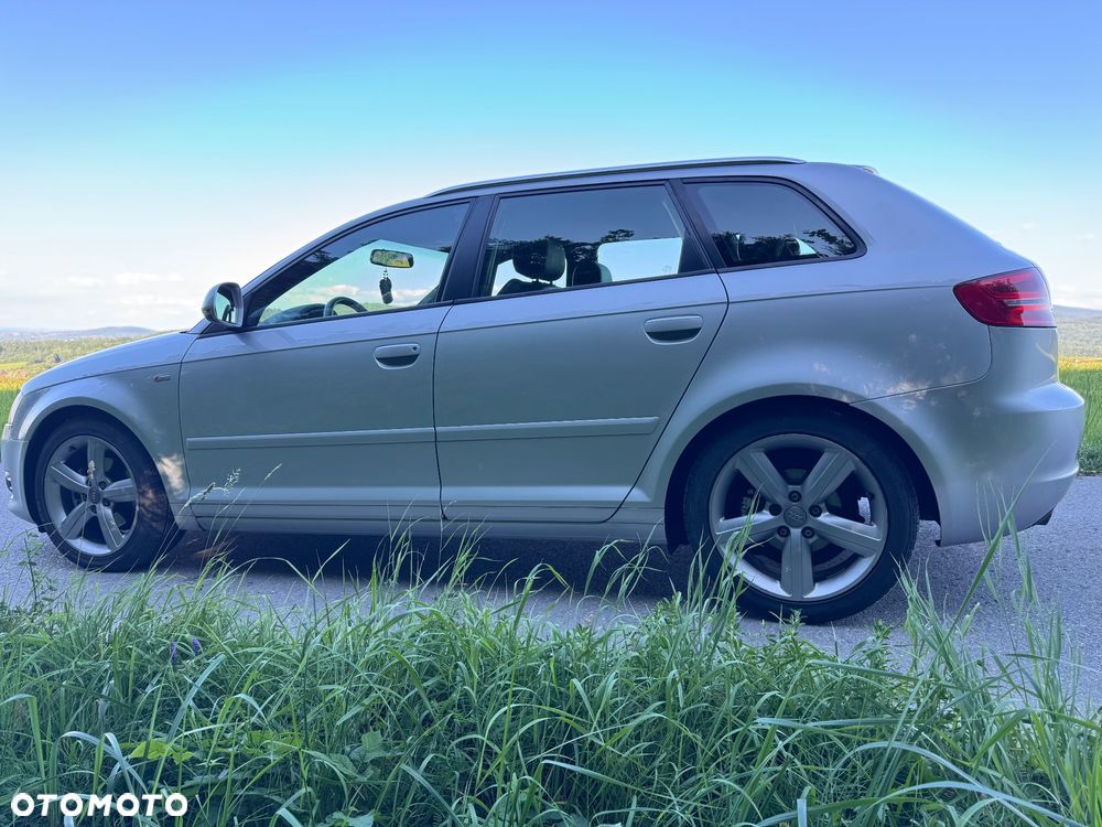 Audi A3 Sportback 2.0 TDI DPF S line Sportpaket (plus) - 5