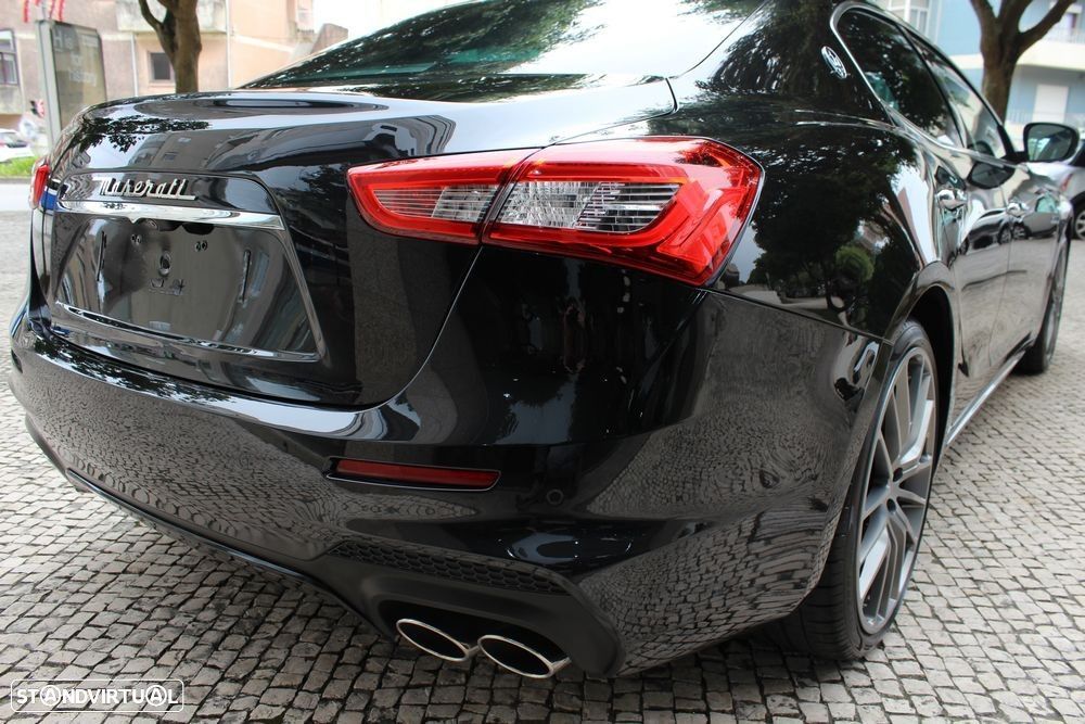 Maserati Ghibli 3.0 V6 - 13