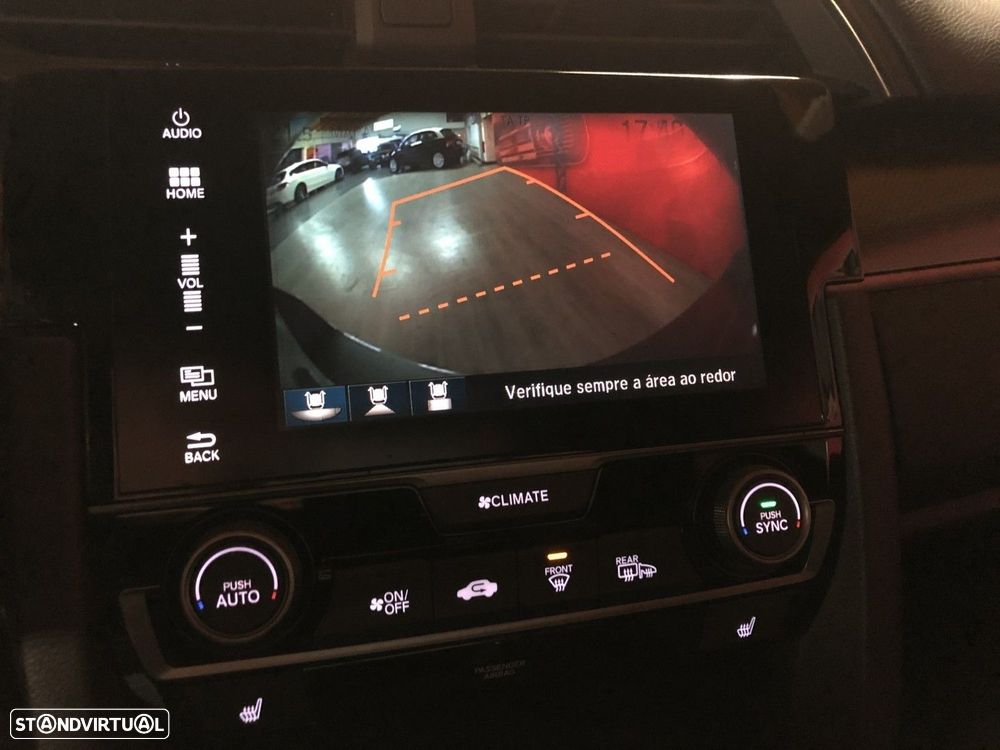 Honda Civic 1.0 i-VTEC Executive CVT - 11
