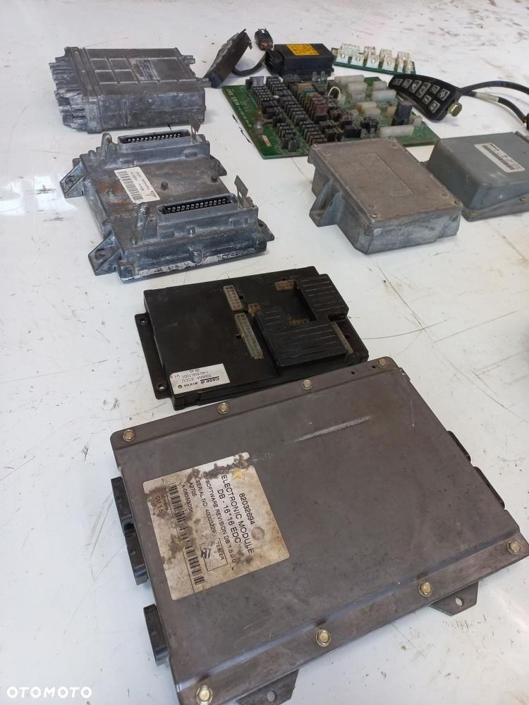 Części Zegar,Licznik,Komputer,Sterownik,case,cs,mxu,deutz,new holland,styer,cnh,82032694,6009076013..620205798..Al110388..0538201043..82022809,,ECU,, BRR-400147R1A,,1-41-258-101,ehr,0538 201 009,0538 201007,bosch,s1x-11 G2 AMP96 NFD CSD CONTROL, 11-32VDC,SAUER DANFOSS. - 5