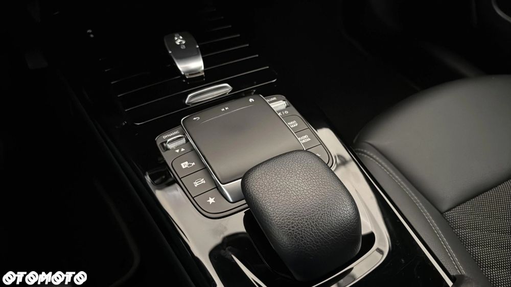 Mercedes-Benz Klasa A 200 Progressive 7G-DCT - 9