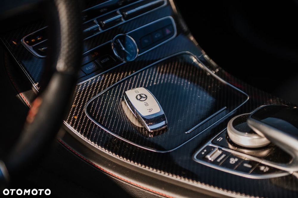Mercedes-Benz Klasa E AMG 53 Coupe 4-Matic+ 9G-TRONIC - 15
