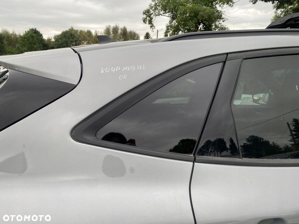 SZYBA KAROSERYJNA PRAWY TYŁ KUGA MK3 2022 - 1