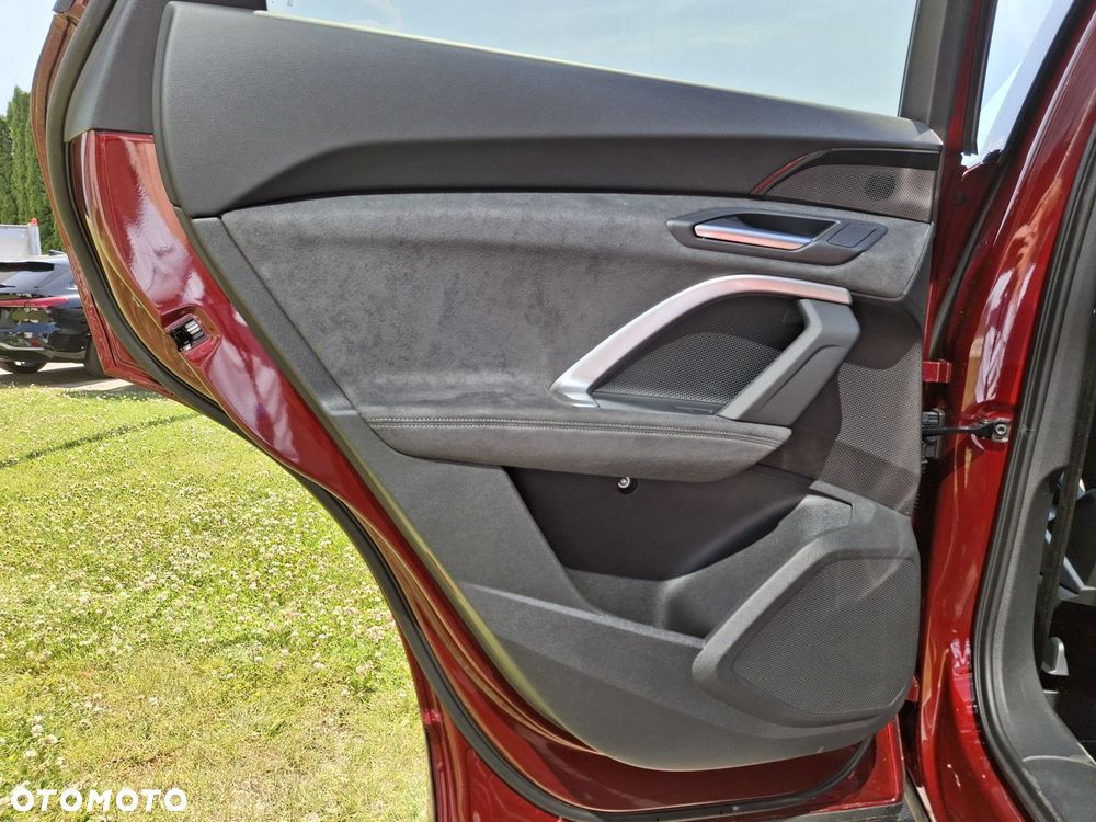 Audi Q5 Sportback - 14